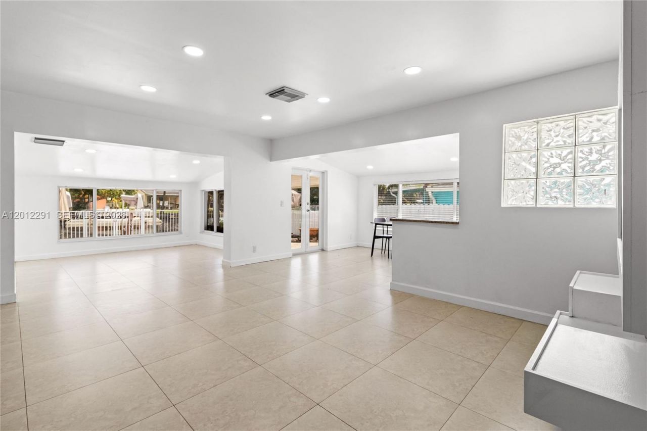 2729 Harding St , Hollywood, FL 33020 Photo