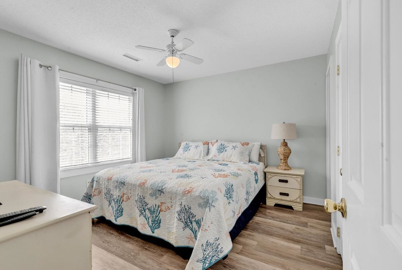 1521 N Waccamaw Dr.  Photo 17