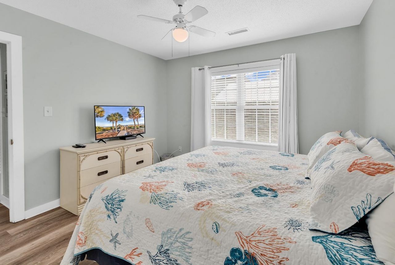 1521 N Waccamaw Dr.  Photo 18