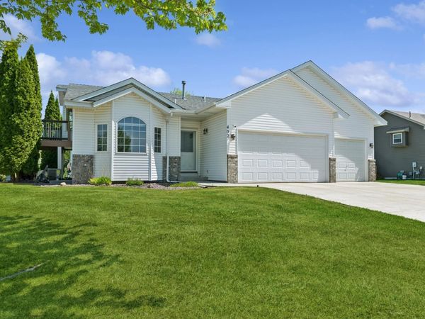 402 13th Avenue NE, Buffalo, MN 55313