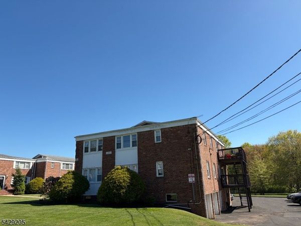 6 Columbia Dr, Unit 1A, Bridgewater, NJ 08807