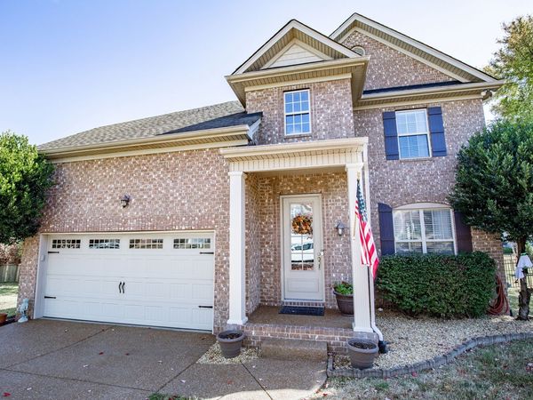 105 Porter Ct , Hendersonville, TN 37075
