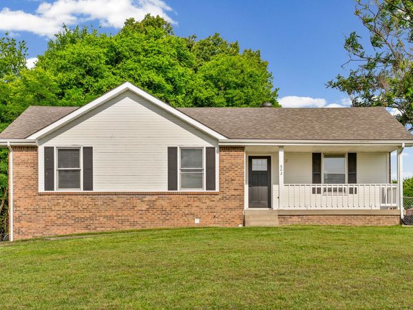 802 Knox Ln, Clarksville, TN 37042