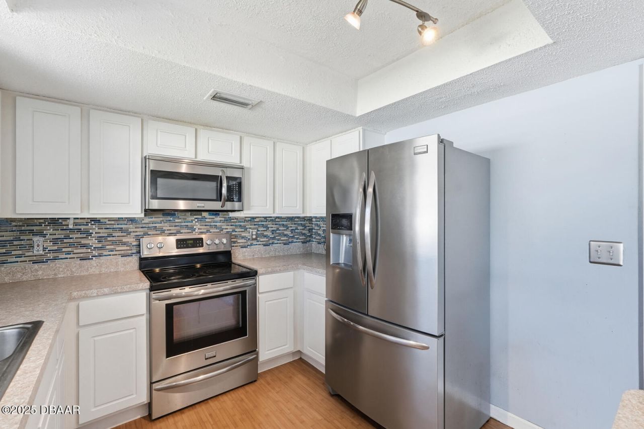 145 Springwood Drive, Daytona Beach, FL 32119 Photo