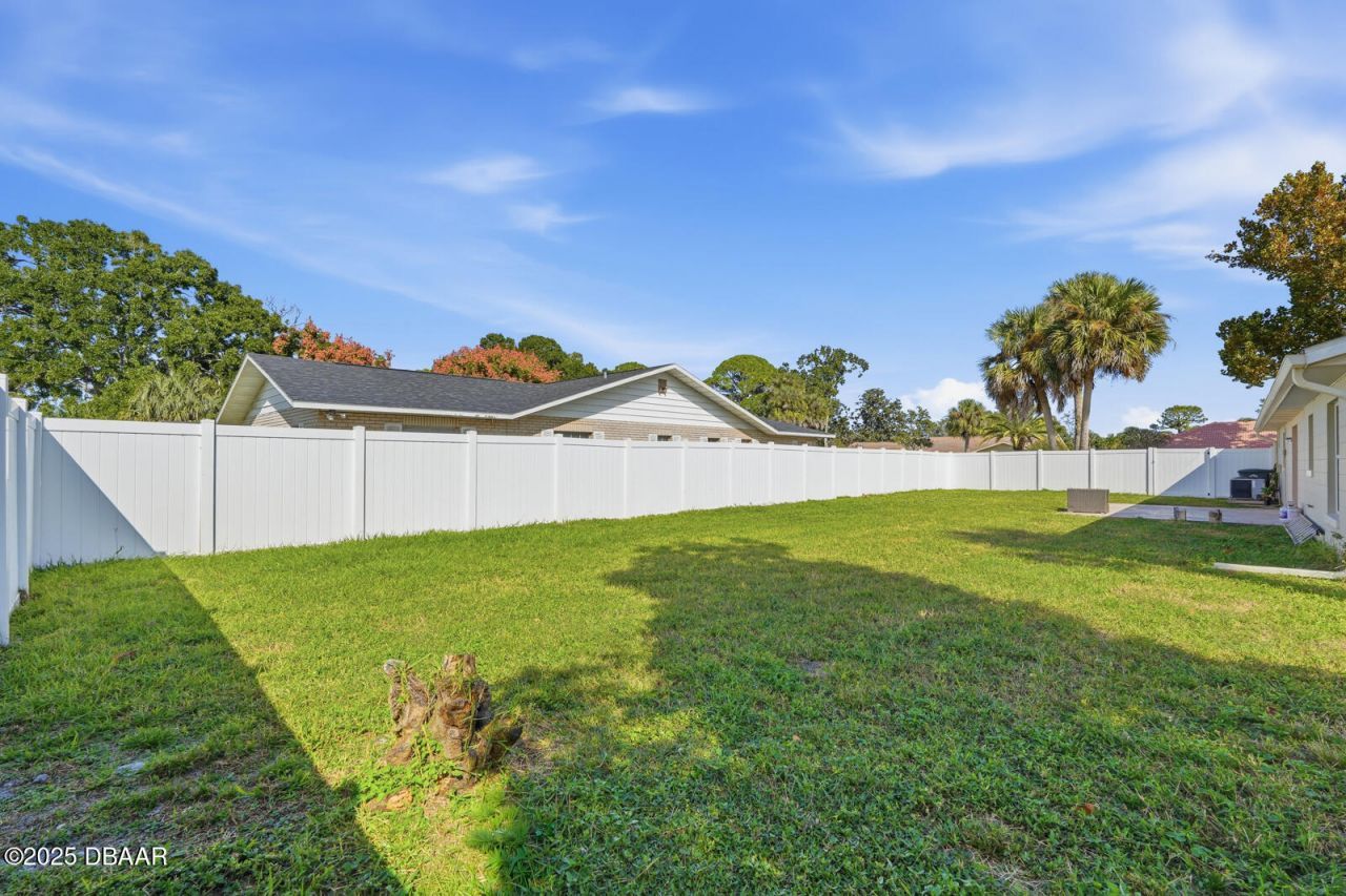 145 Springwood Drive, Daytona Beach, FL 32119 Photo