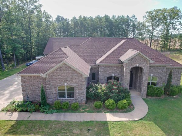 23 whispering Drive, Alexander, AR 72002