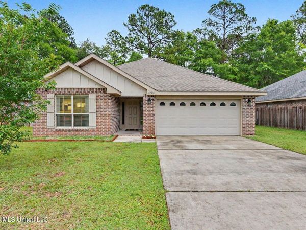 10508 Roundhill Drive, Gulfport, MS 39503