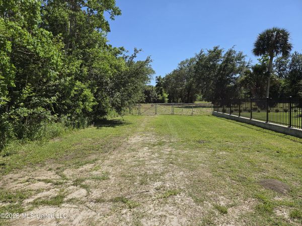 1360 N Beach Boulevard, Bay Saint Louis, MS 39520