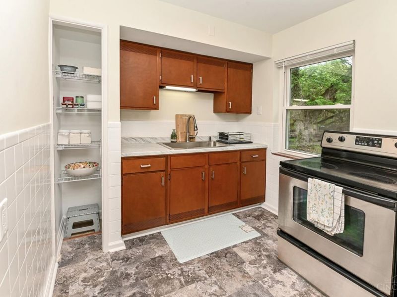 3680 Brotherton, Cincinnati, OH 45209 Photo 9