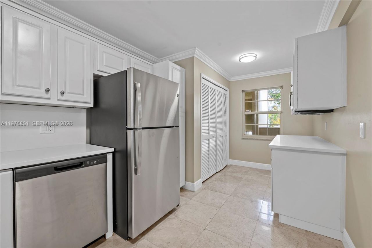 823 Cypress Blvd , Unit 204, Pompano Beach, FL 33069 Photo