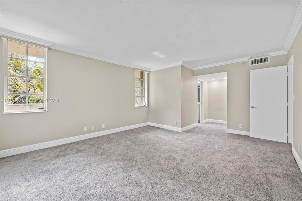 823 Cypress Blvd , Unit 204, Pompano Beach, FL 33069 Photo