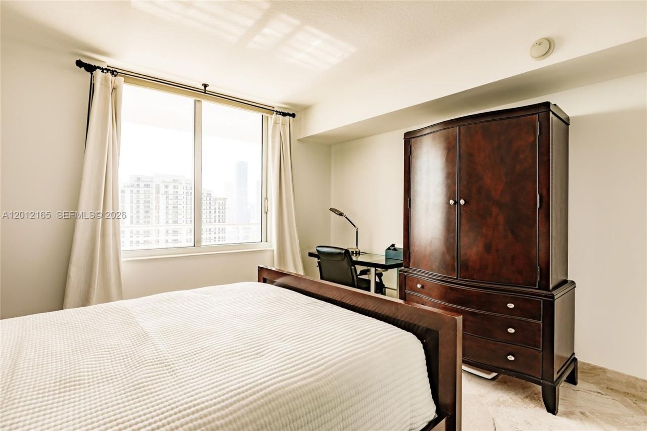 325 S Biscayne Blvd , Unit 3617, Miami, FL 33131 Photo