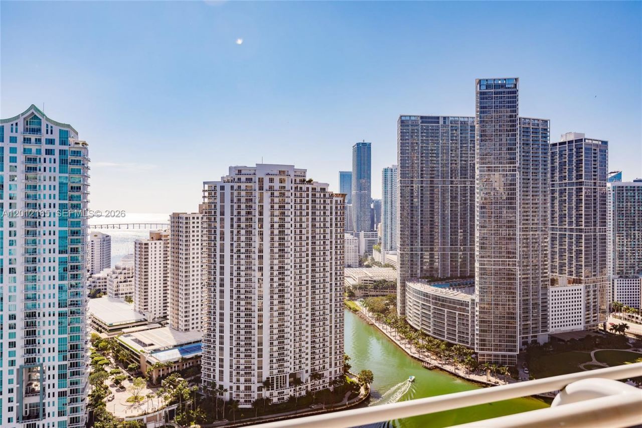 325 S Biscayne Blvd , Unit 3617, Miami, FL 33131 Photo
