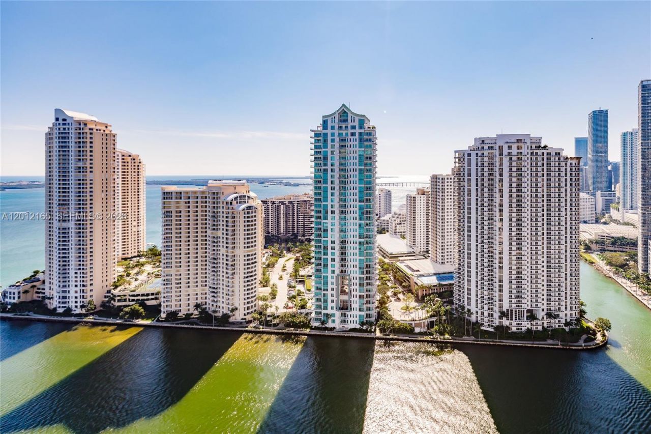 325 S Biscayne Blvd , Unit 3617, Miami, FL 33131 Photo
