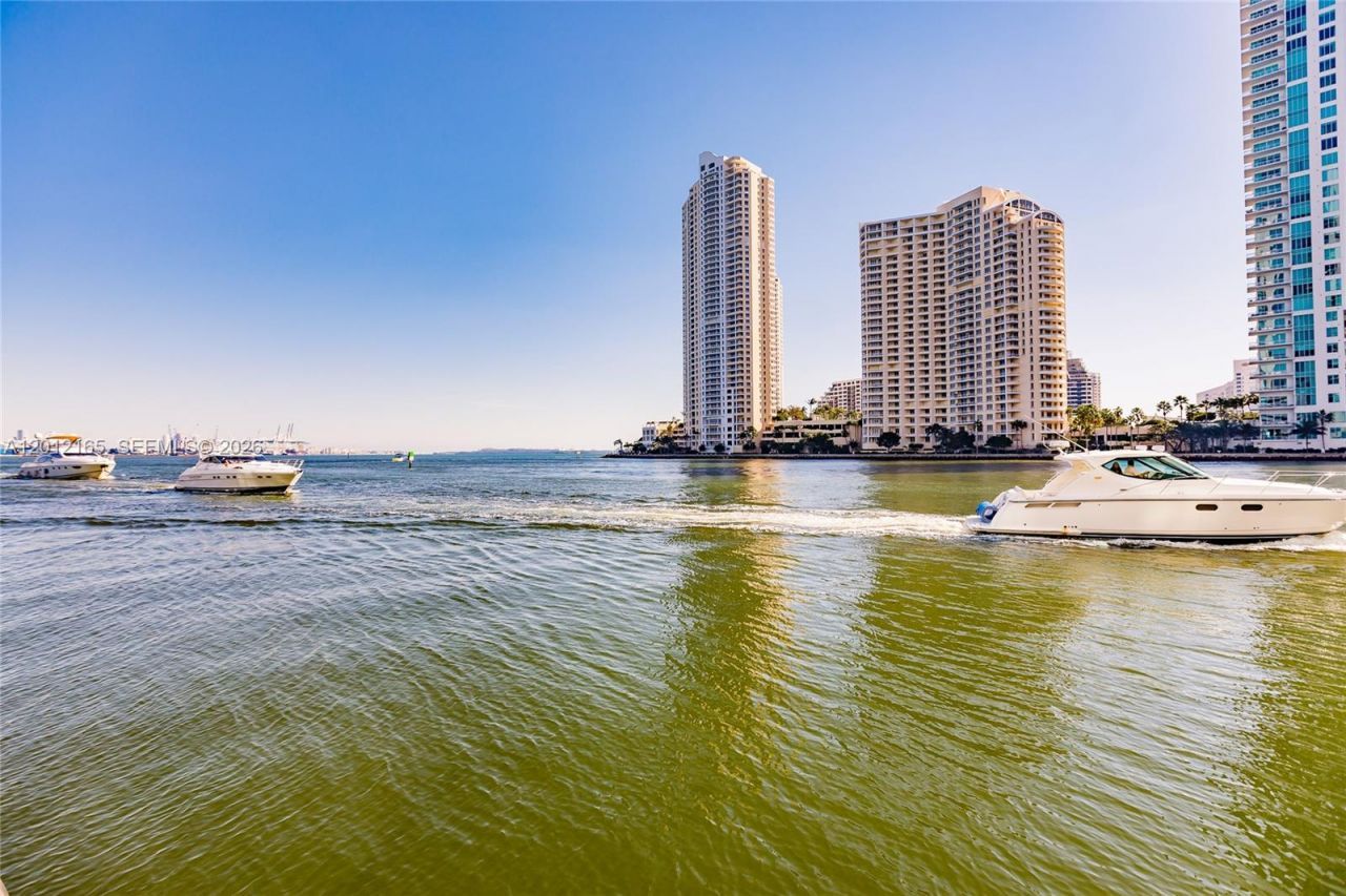325 S Biscayne Blvd , Unit 3617, Miami, FL 33131 Photo