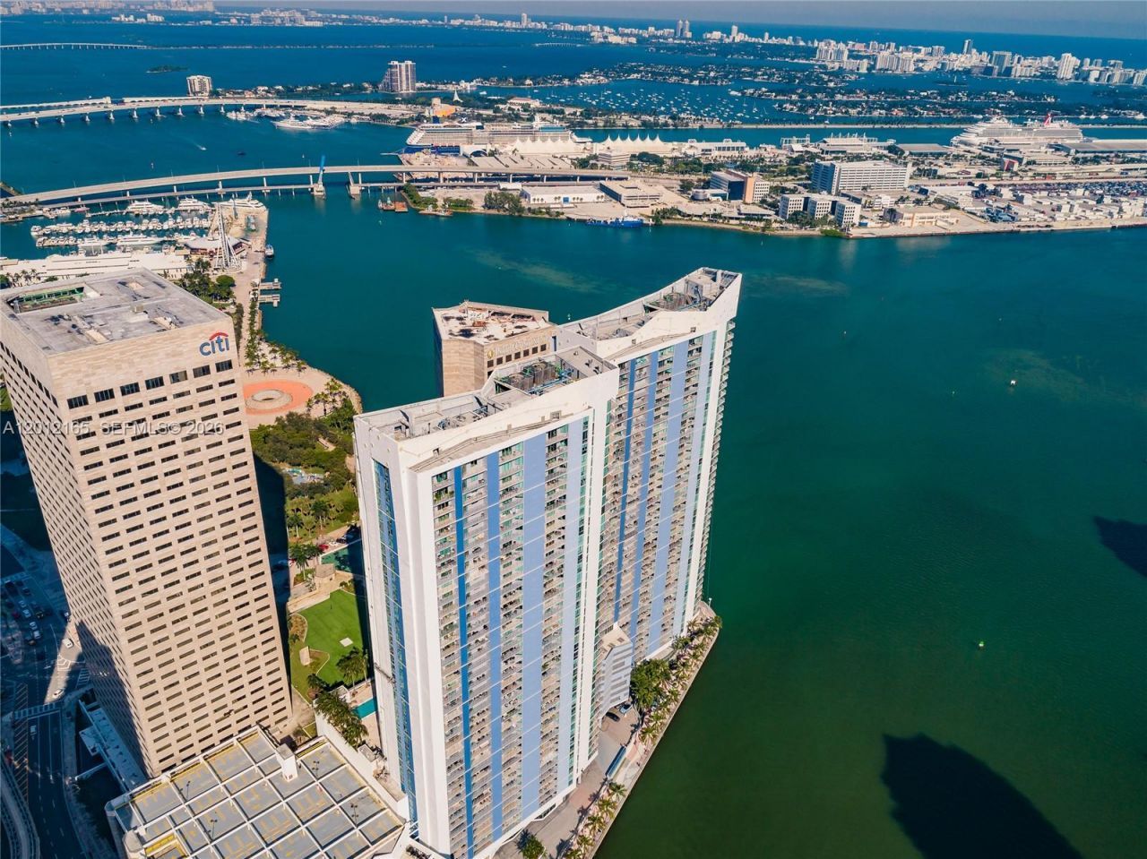 325 S Biscayne Blvd , Unit 3617, Miami, FL 33131 Photo