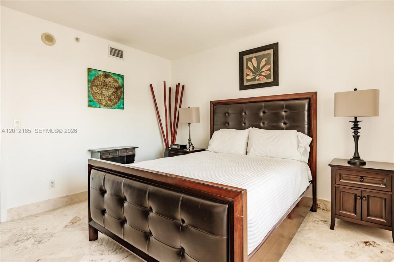 325 S Biscayne Blvd , Unit 3617, Miami, FL 33131 Photo