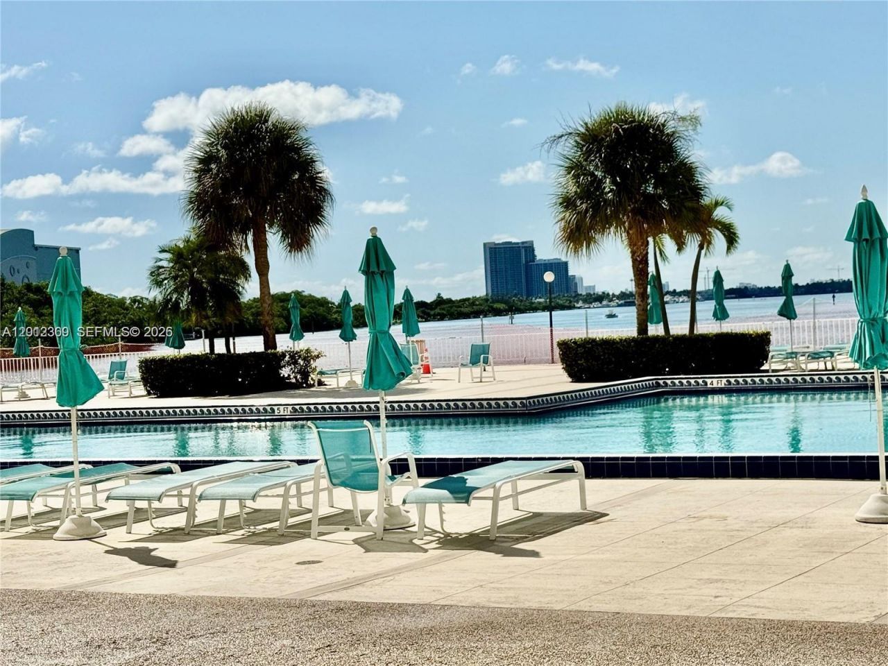 300 Bayview Dr , Unit 1903, Sunny Isles Beach, FL 33160 Photo