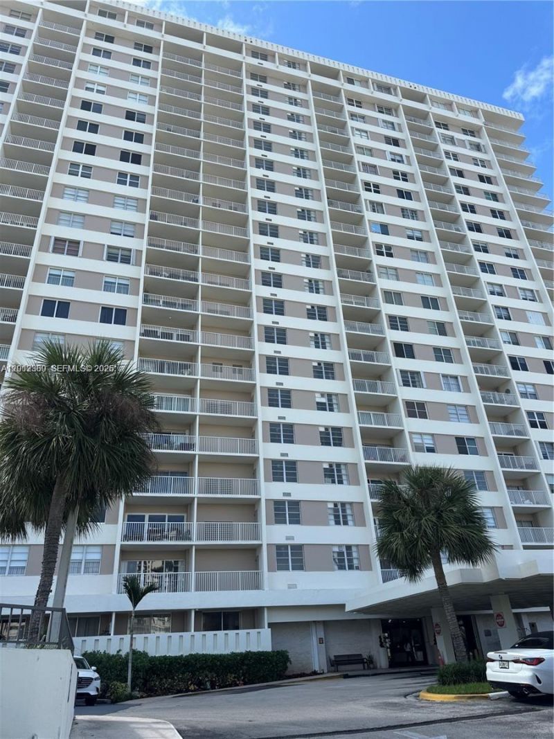 300 Bayview Dr , Unit 1903, Sunny Isles Beach, FL 33160 Photo