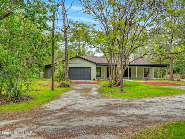 2200 Retreat Road , Geneva, FL 32732