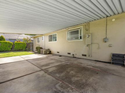 121 W Benjamin Holt Dr, Stockton, CA 95207 Photo