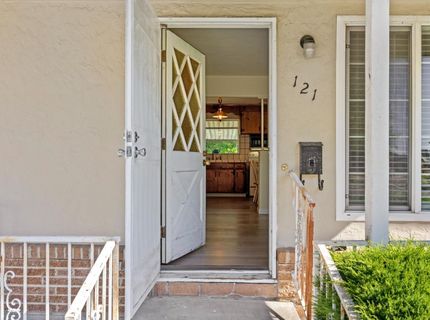 121 W Benjamin Holt Dr, Stockton, CA 95207 Photo