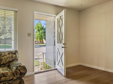 121 W Benjamin Holt Dr, Stockton, CA 95207 Photo