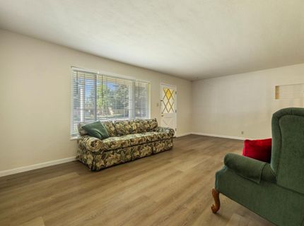 121 W Benjamin Holt Dr, Stockton, CA 95207 Photo