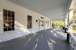 1217 Wichman Street photo 4
