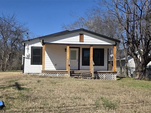 1512 G W Jackson Avenue , Corsicana, TX 75110