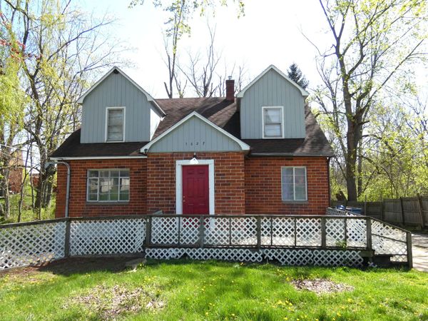 1627 Ogden Avenue, Benton Harbor, MI 49022
