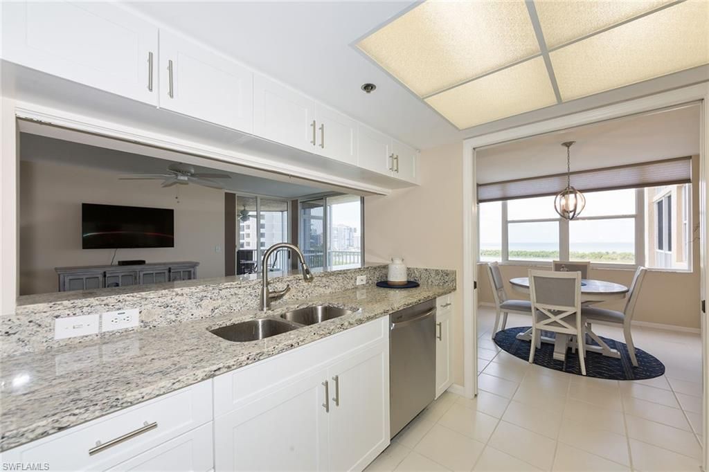 5550 Heron Point Dr, Unit 802, Naples, FL 34108 Photo