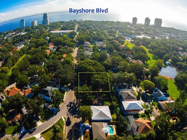 3136 W EUCLID AVENUE , TAMPA, FL 33629