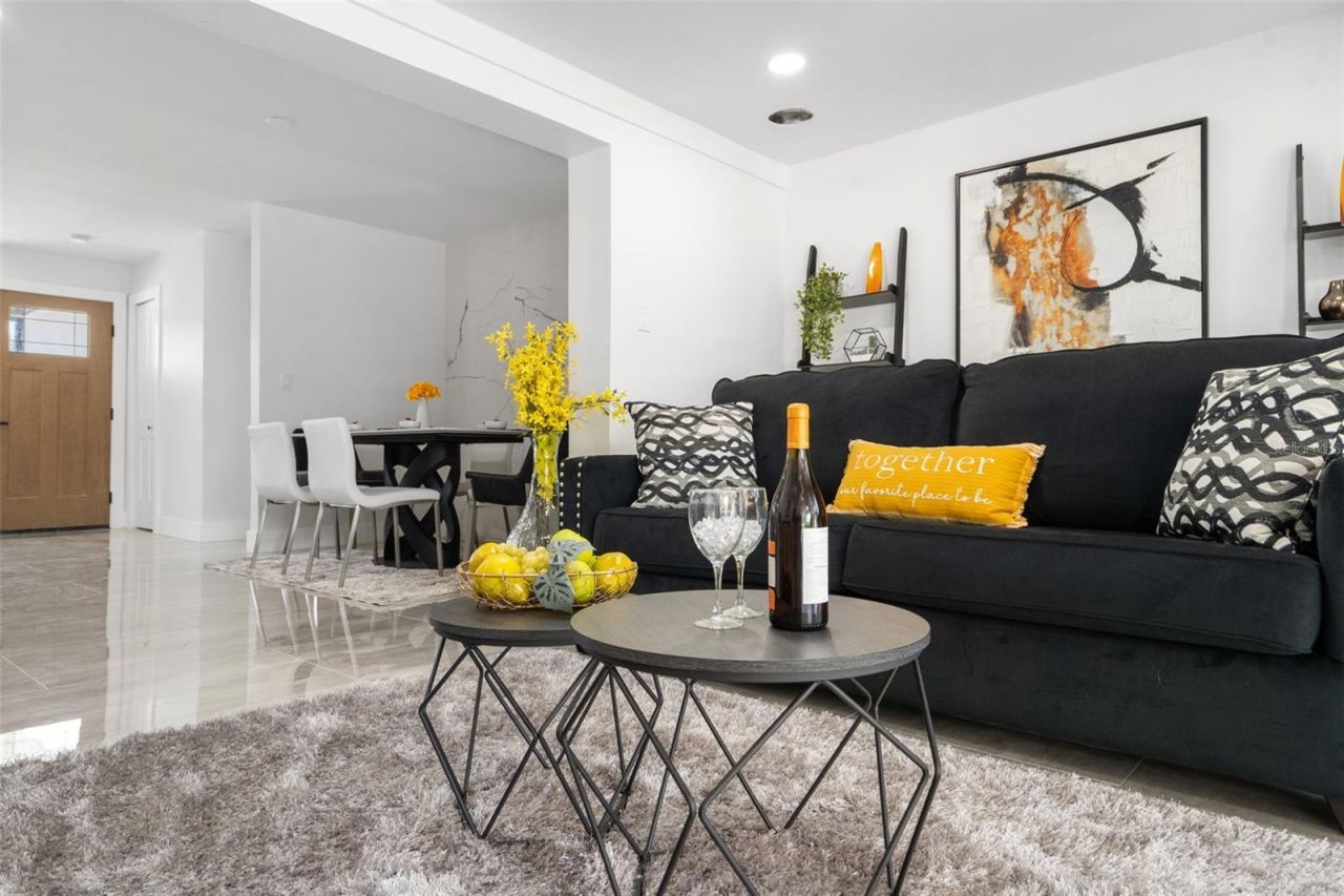 1715 Delaware Avenue Ne, Saint Petersburg, FL 33703 Photo