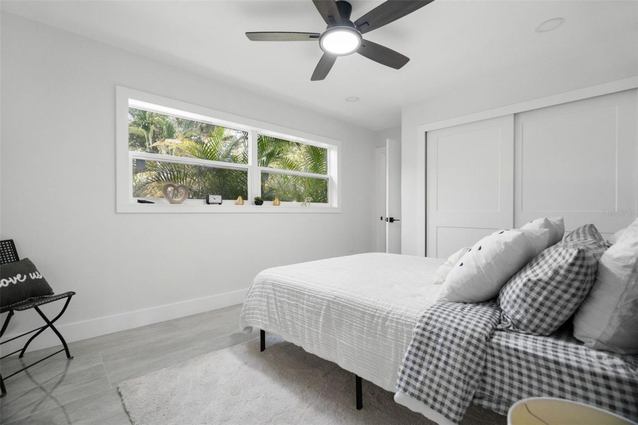 1715 Delaware Avenue Ne, Saint Petersburg, FL 33703 Photo