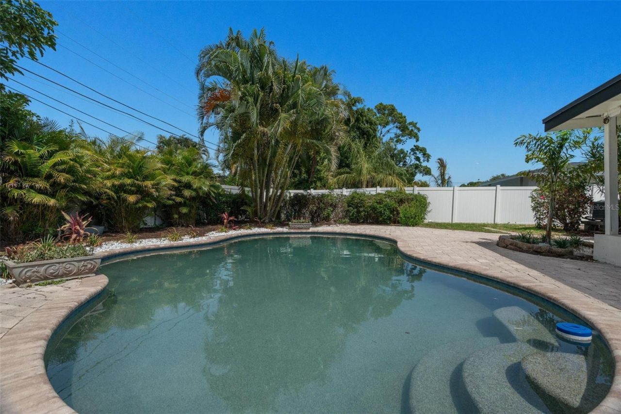 1715 Delaware Avenue Ne, Saint Petersburg, FL 33703 Photo