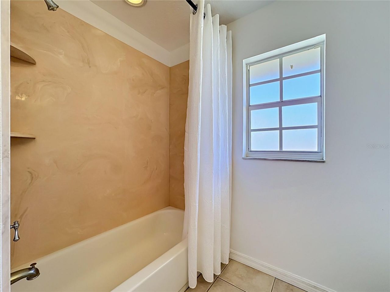 624 Kingston Court, Apollo Beach, FL 33572 Photo
