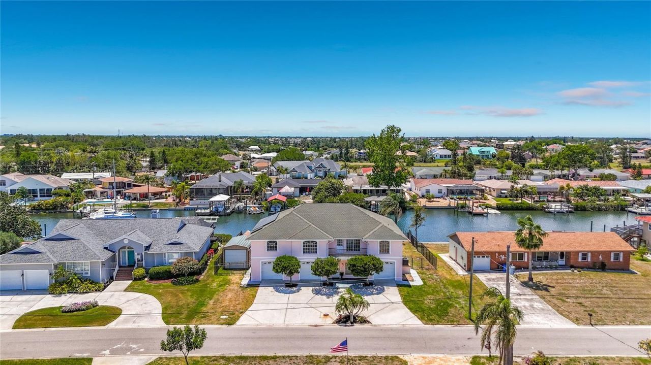 624 Kingston Court, Apollo Beach, FL 33572 Photo