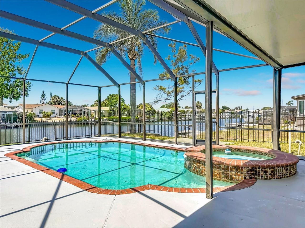 624 Kingston Court, Apollo Beach, FL 33572 Photo