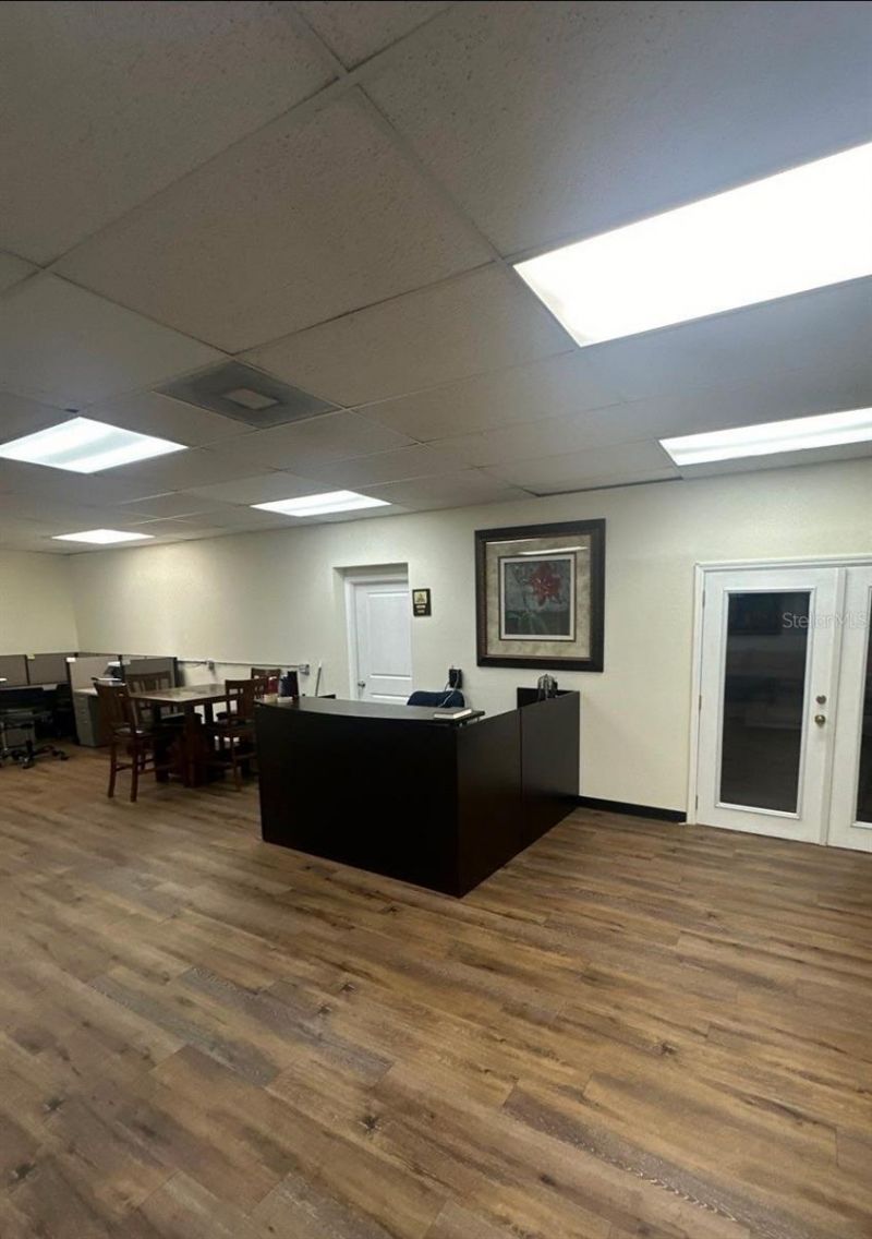 9501 N Nebraska Avenue, Tampa, FL 33612 Photo