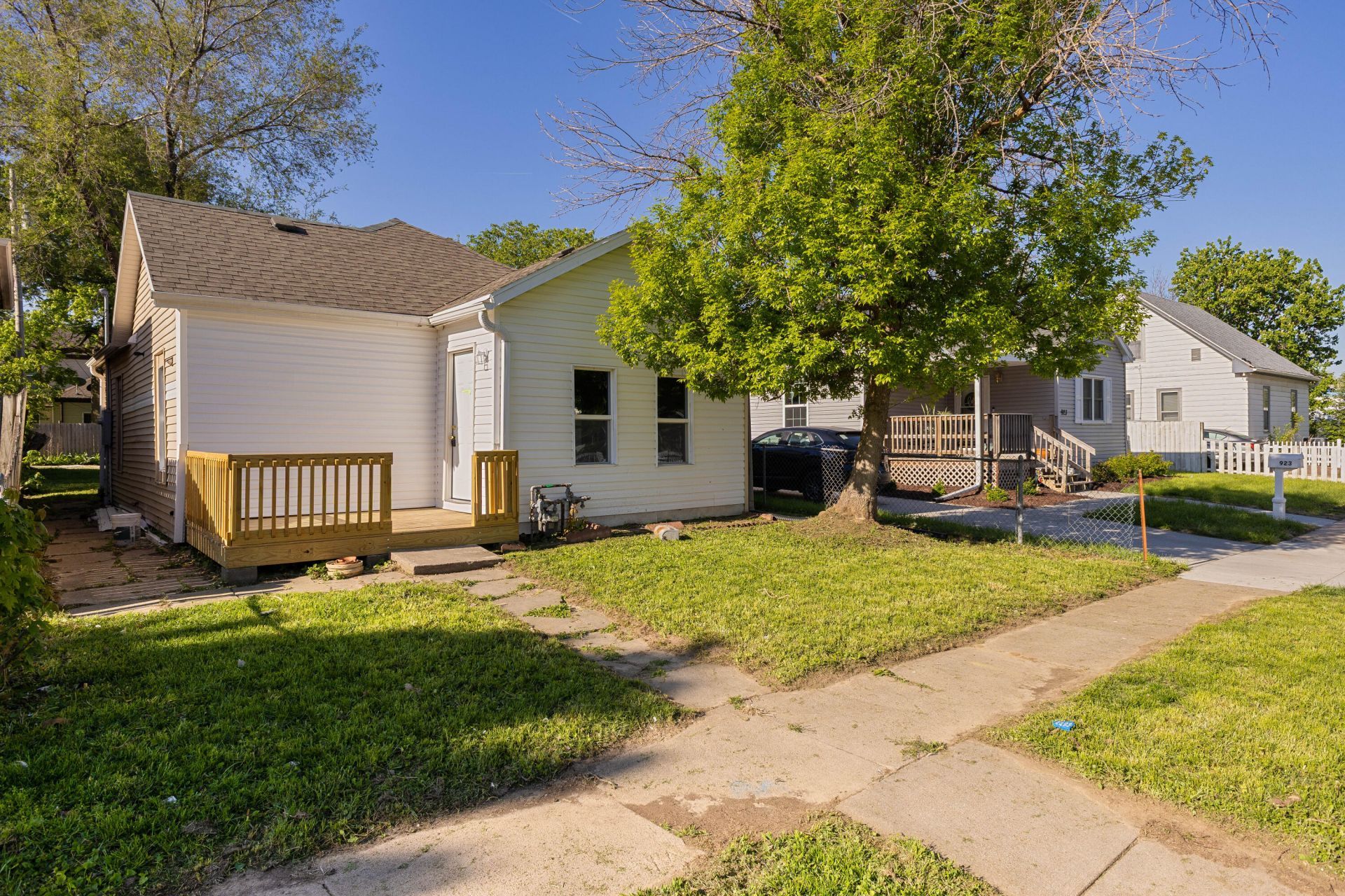 919 Avenue C, Council Bluffs, IA 51503 Main Photo