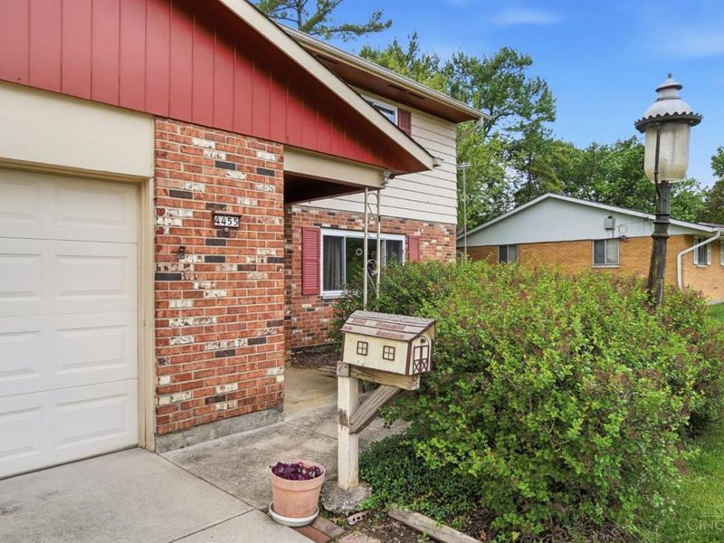4455 Cloverhill Terrace, Delhi Twp, OH 45238 Photo 6