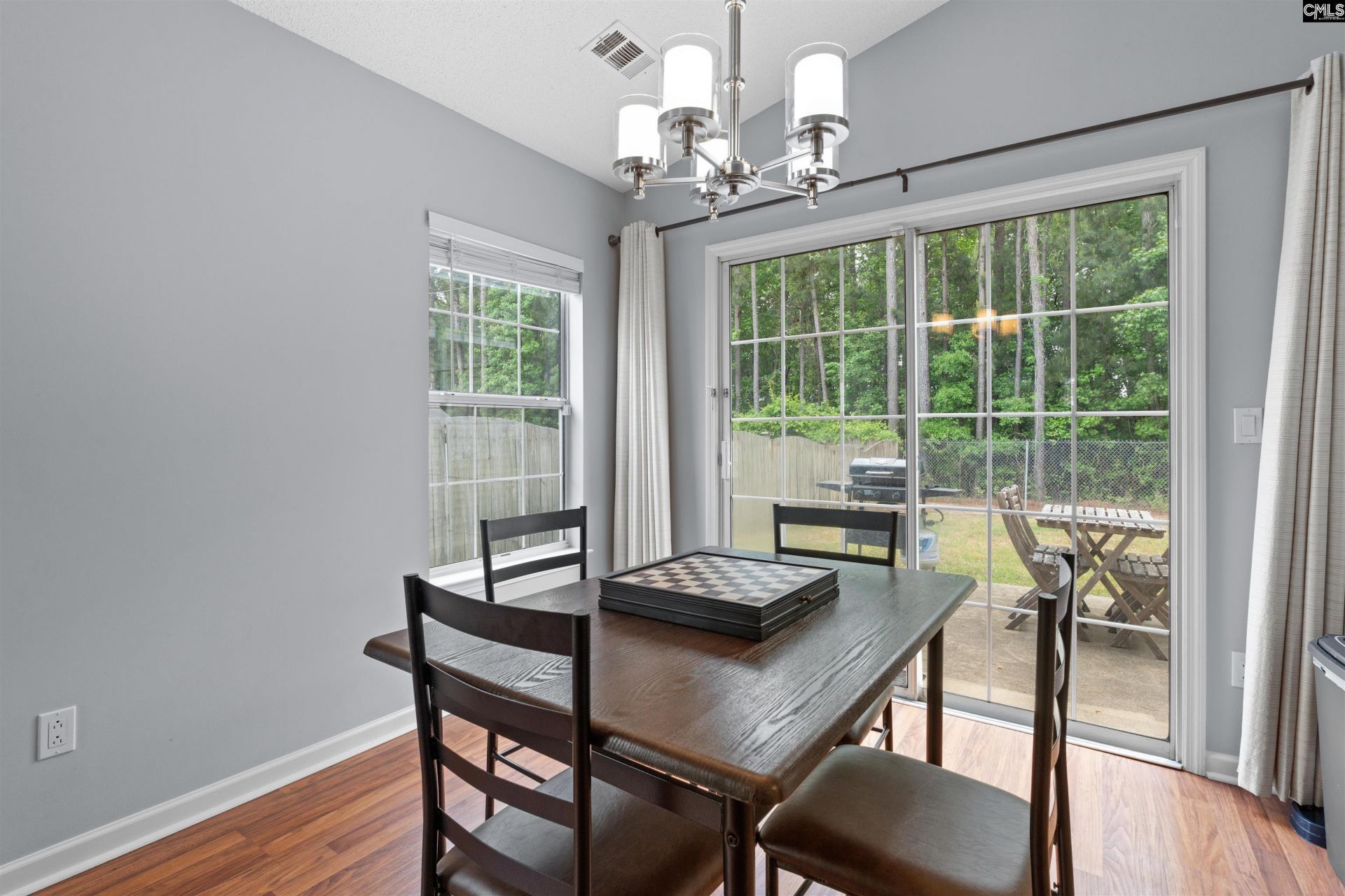 180 Springway Drive  Photo 6