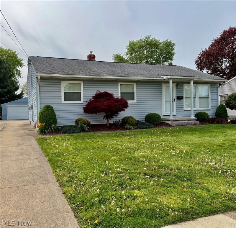 112 West Avenue, Mogadore, OH 44260 Main Photo