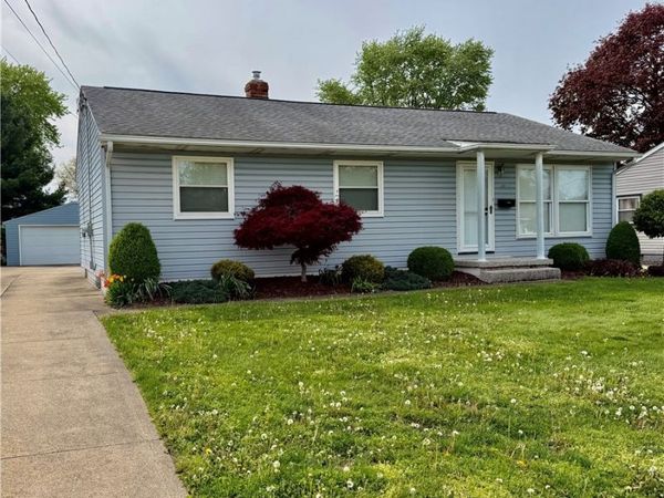 112 West Avenue , Mogadore, OH 44260