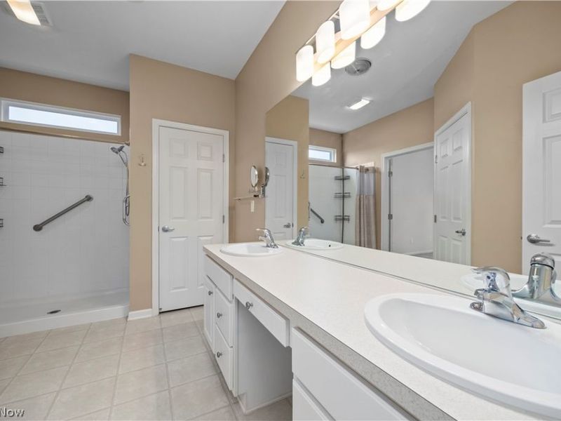 9428 Drury Way , North Ridgeville, OH 44039 Photo 32
