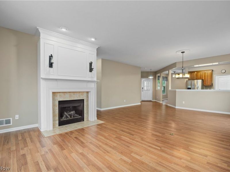 9428 Drury Way , North Ridgeville, OH 44039 Photo 5