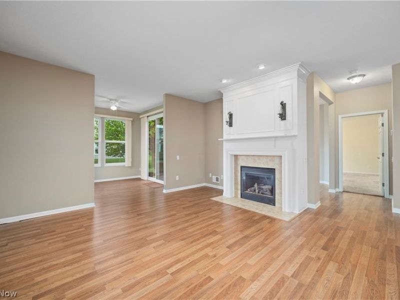 9428 Drury Way , North Ridgeville, OH 44039 Photo 6