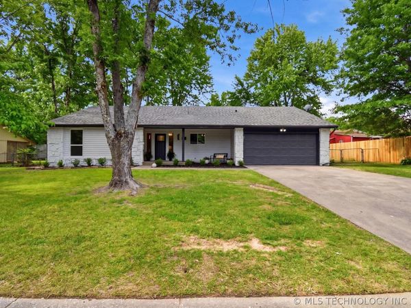 505 E Waco Street, Broken Arrow, OK 74011