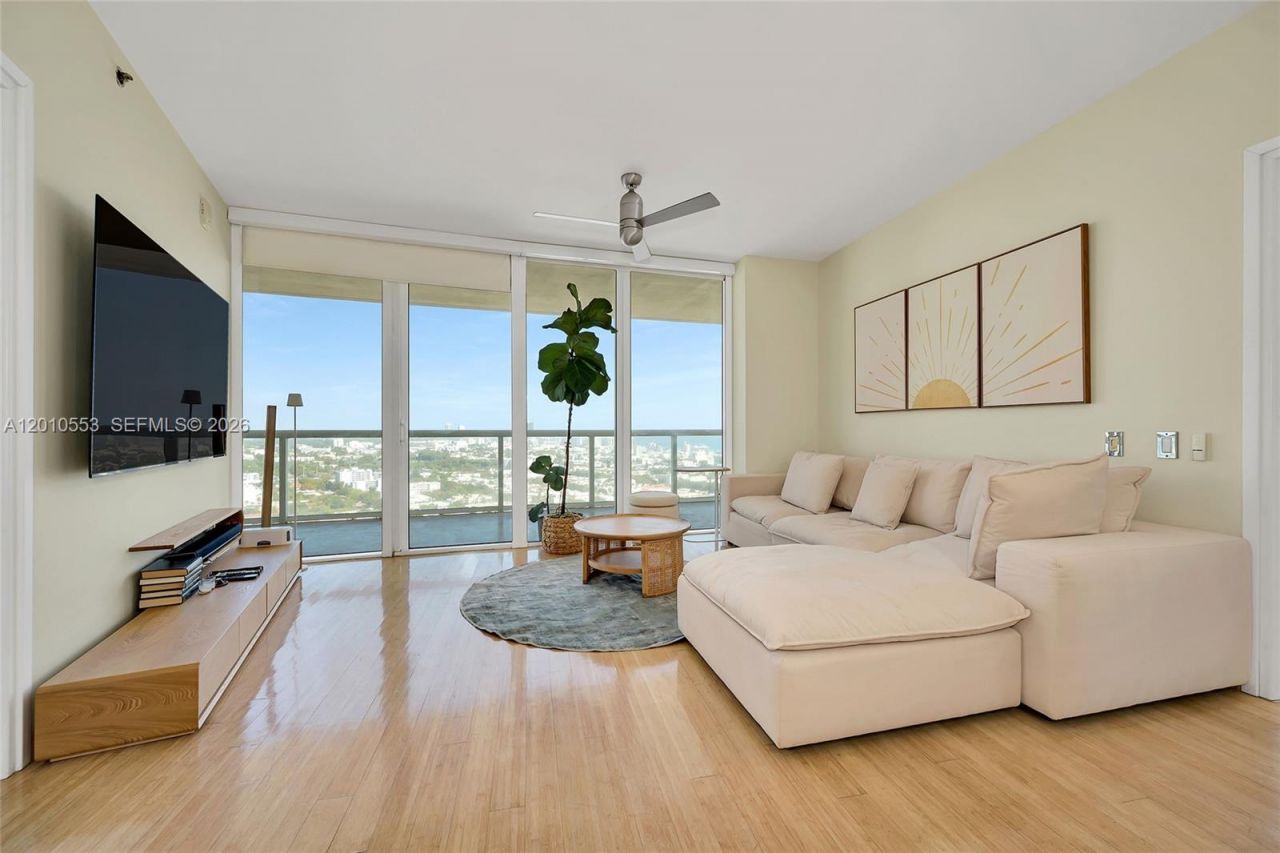 450 Alton Rd , Unit 2810, Miami Beach, FL 33139 Photo